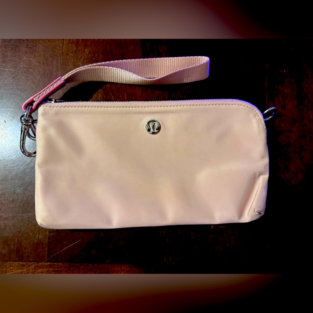 Lululemon wristlet : New without Tags